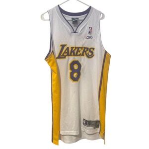 Kobe Bryant #8 Los Angeles Lakers Basketball Jersey Size Large Reebok Stitched